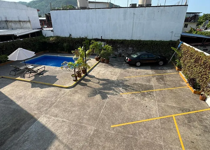 Departamentos Lalo * Zihuatanejo